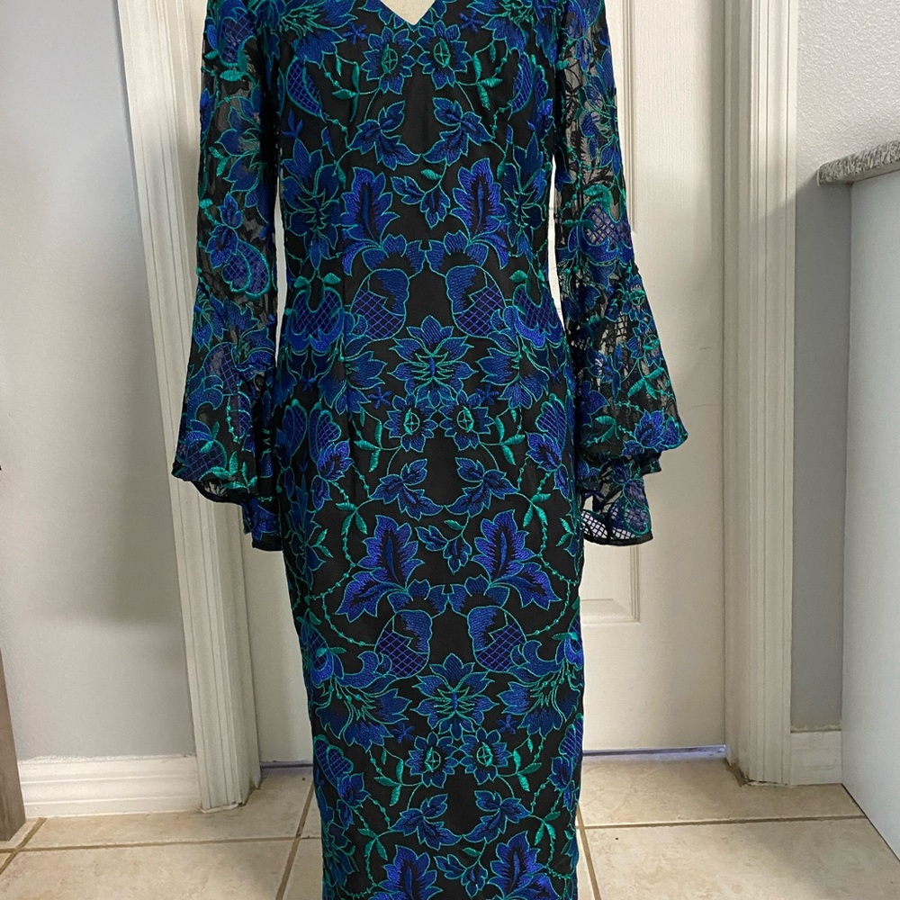 Carmen Marc Valvo Blue and Green Long Sleeve Dress - Picture 2 of 8